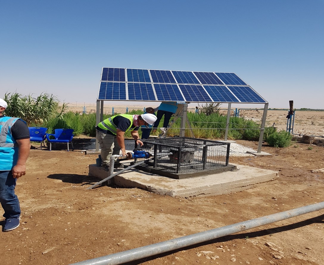 Solar pumps for shop boreholes
