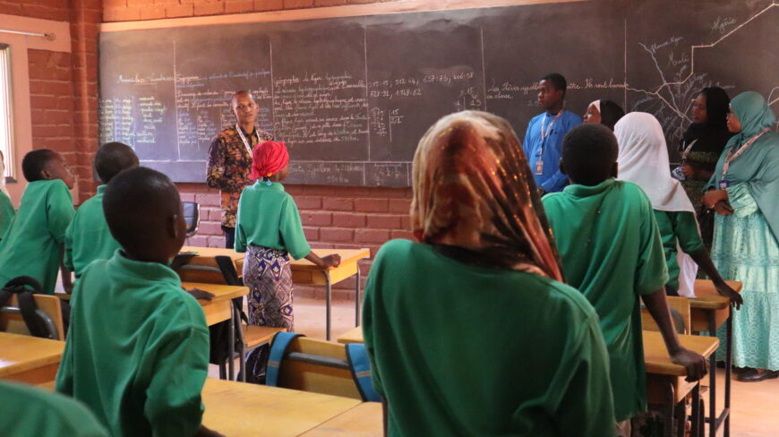 Xxxxxx Videos School Hindi Dowanlod - Niamey, 23 november 2022: Official Opening of the school Peralta - ACTED
