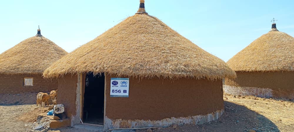 Working with UNHCR and communities to build shelters for Ethiopian refugees  in Sudan - ACTED