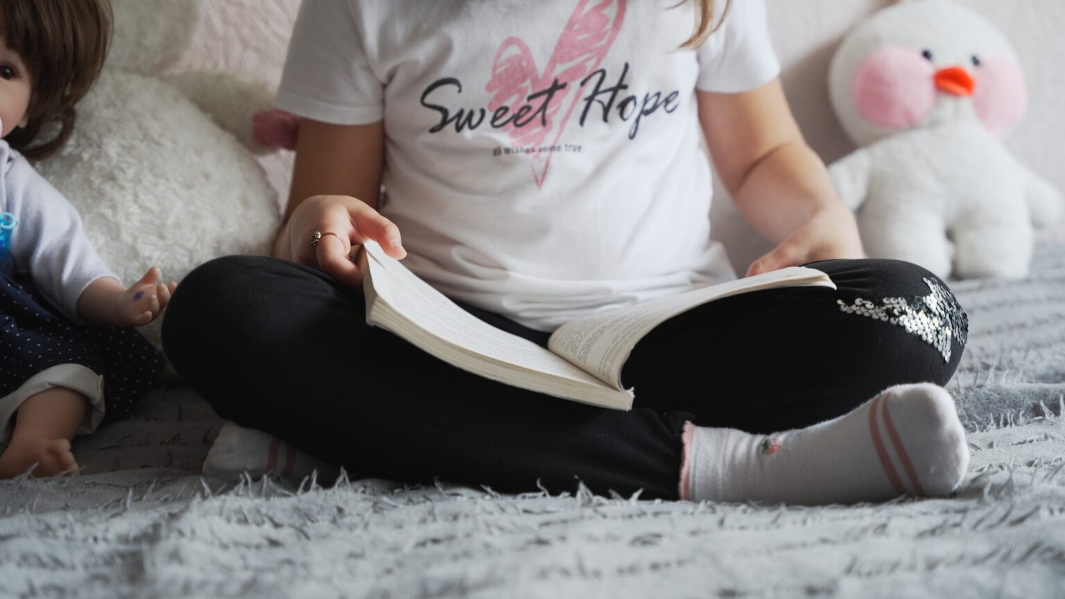 Receiving cash for rent assistance in Moldova Yulia and Andrii's Story